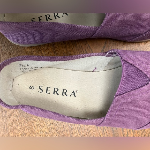 Plum slipon casual flats. ( look alikes). Size 8 SERRA. Pullon tab in back. - Picture 2 of 4